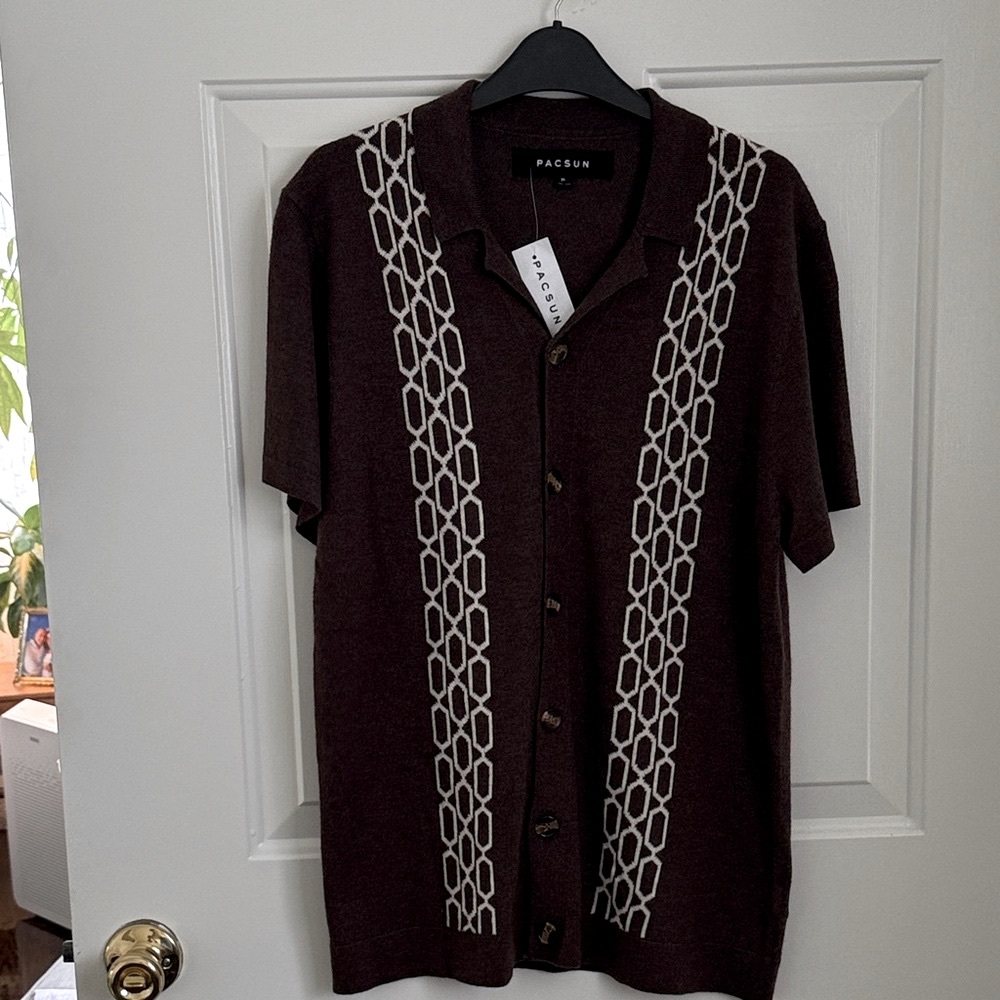 PacSun Brown Jacquard Knit Button-Up Shirt - Size Medium - NEW - Picture 3 of 11